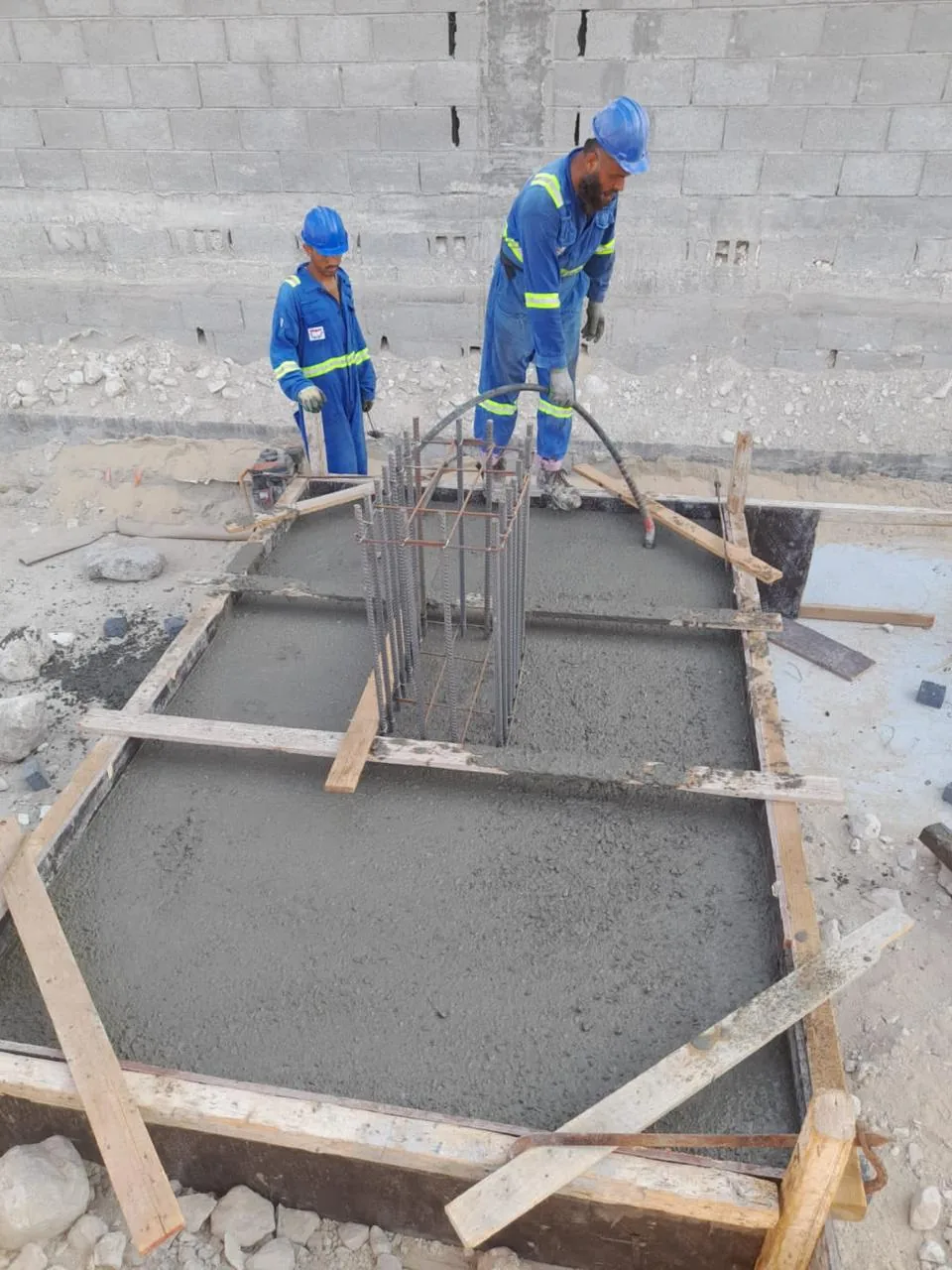 Reinforced concrete foundation works.