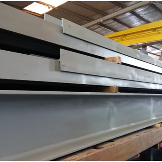 Delivery of automatic sliding gate and heavy structure.